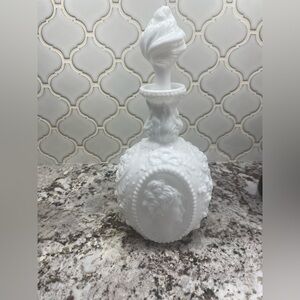 Jenny Lind Milkglass Decanter Fostoria
Glass